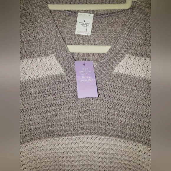 💖 Girls Striped Sweater Vest - Picture 9 of 16